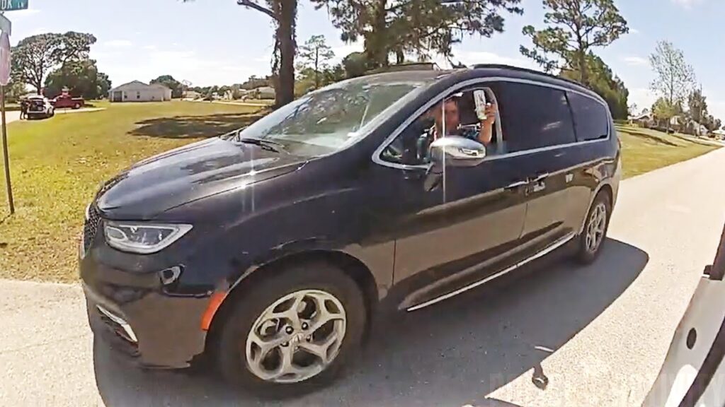 Florida Man Offers Police Vodka During Chase